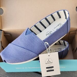 TOMS Slip-On Alpargata Canvas Shoes in Slate Blue. Womens Sz 7. New In Box.